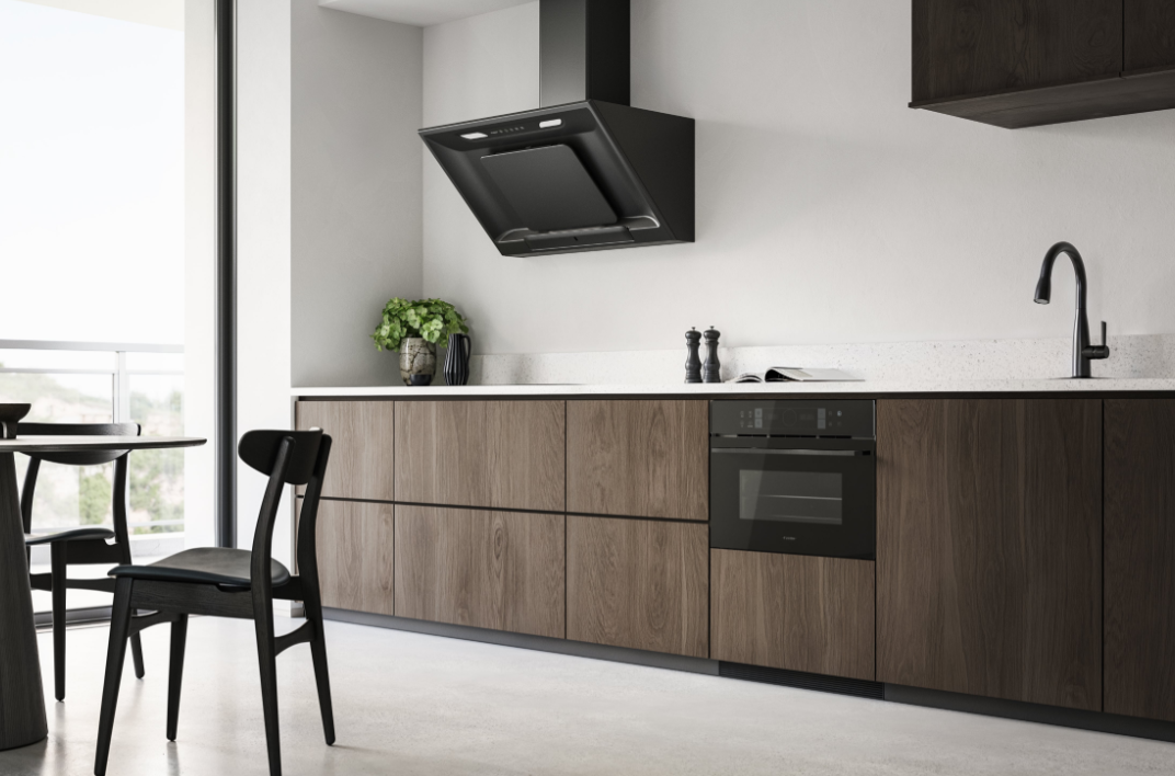 Does an Oven with Microwave Functions Really Cook Better?
