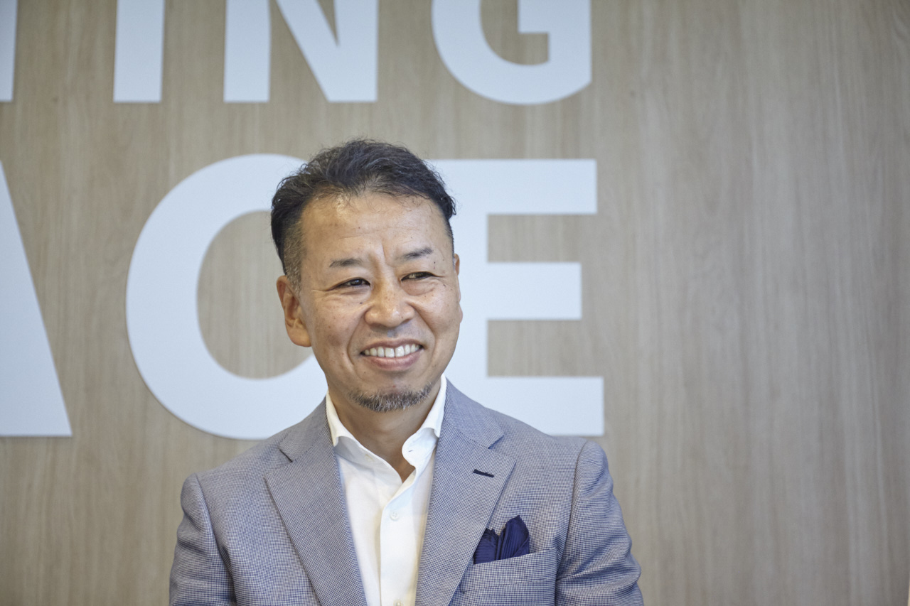 金属プレス加工と金型製作の特級技能士の資格をもつ栄作工房工房長の佐藤栄作