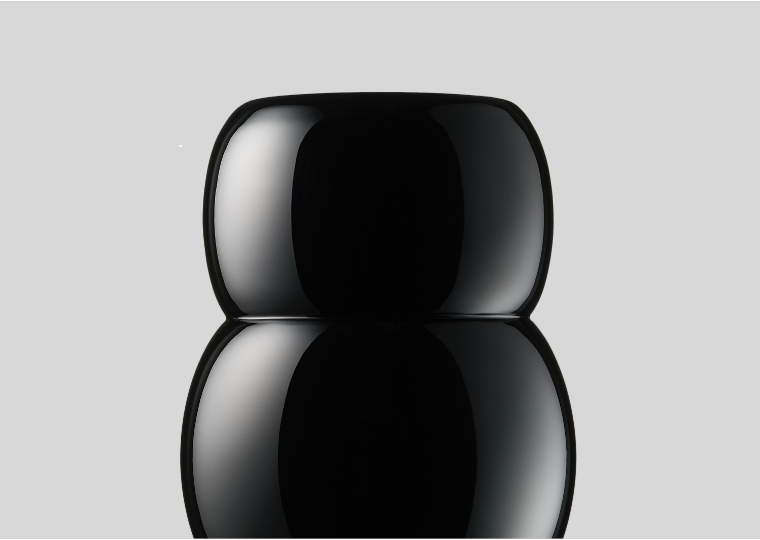 双円(そうえん)にてステンレス製の丸いワインクーラーを制作